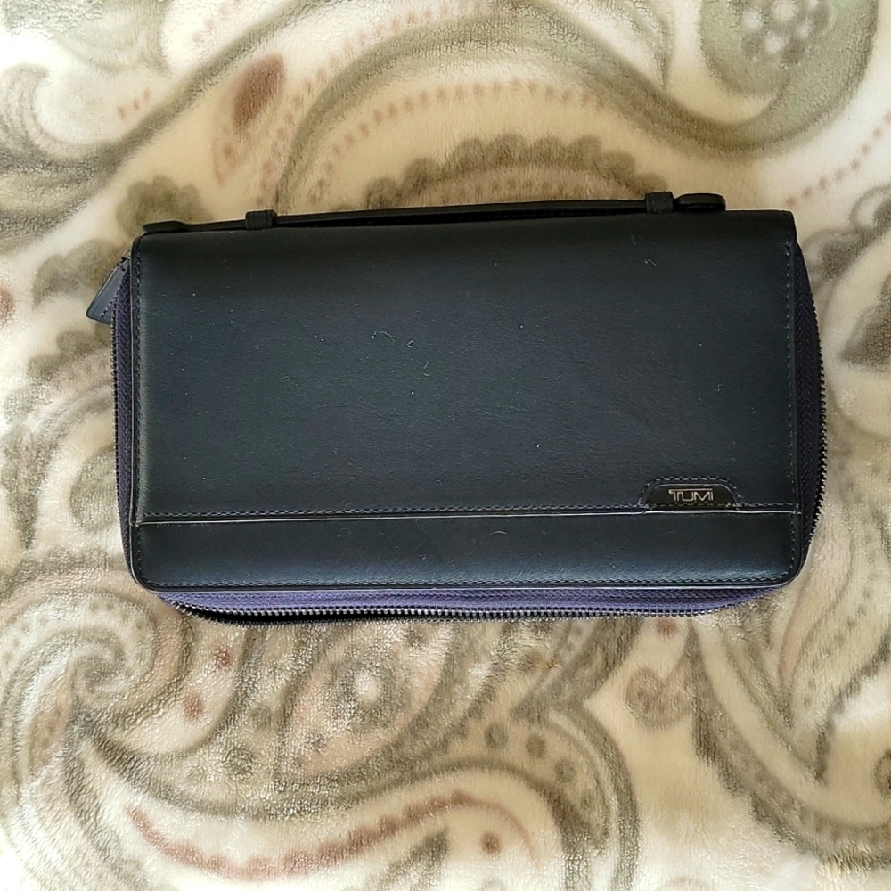 Tumi double zipper wallet